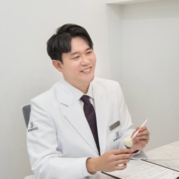 메가플란트치과 서대문점 윤창기 원장